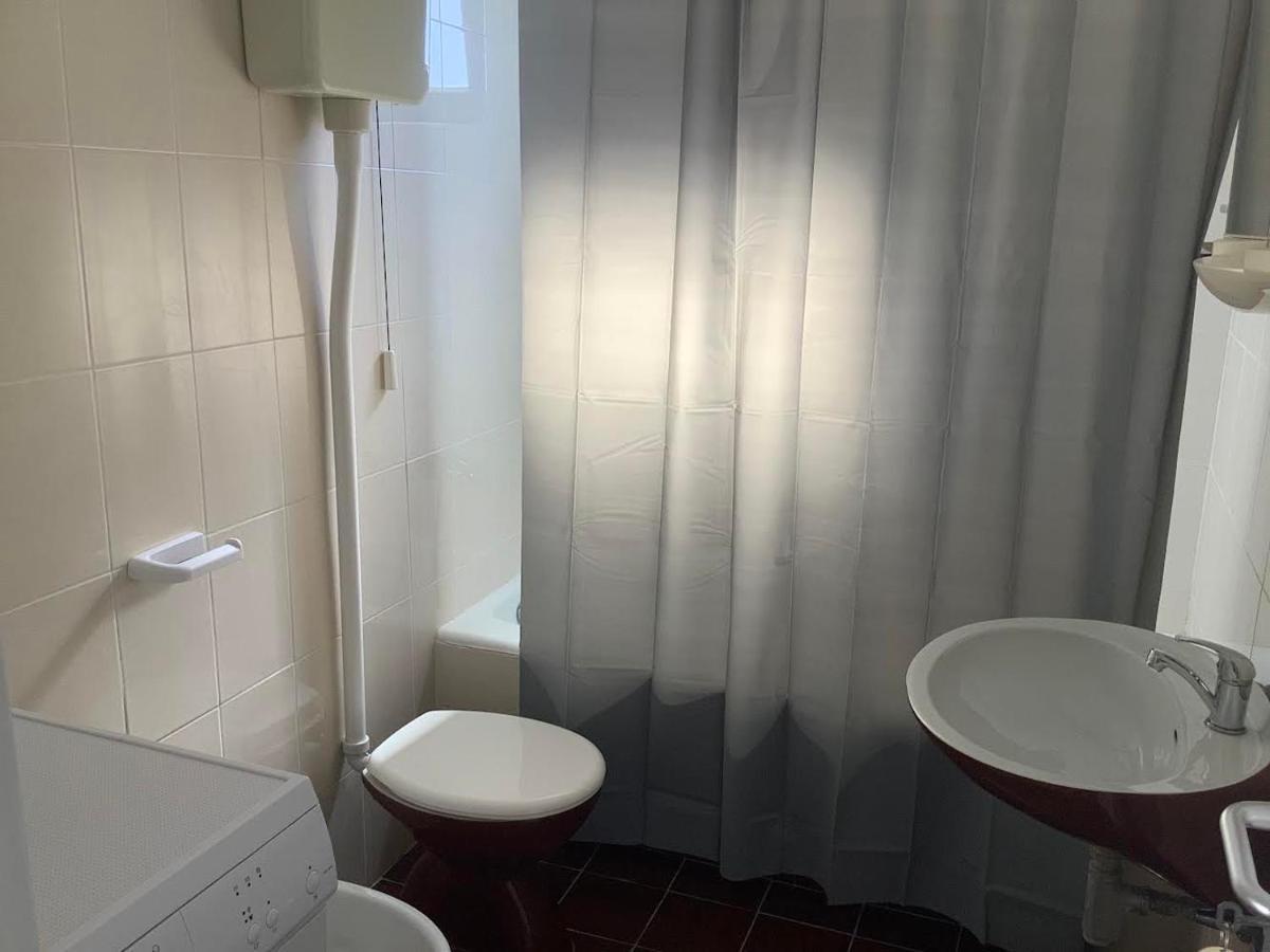 Rooms 22 - Beachfront Primosten Exterior photo
